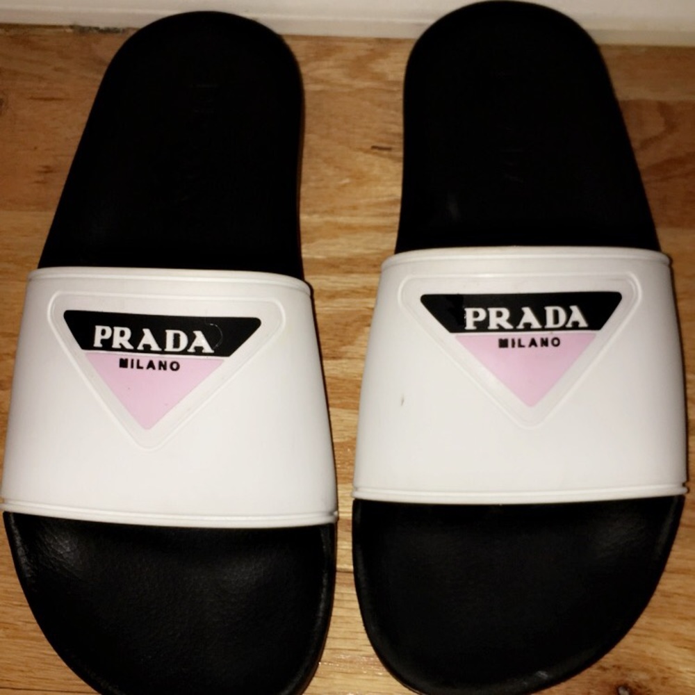 Authentic Prada rubber slides - Picture 5 of 8